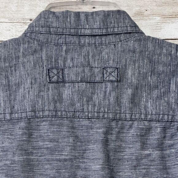 Duluth Trading Co Shirt Mens Medium Relaxed Fit Blue Button Down Short Sleeve - Picture 7 of 9